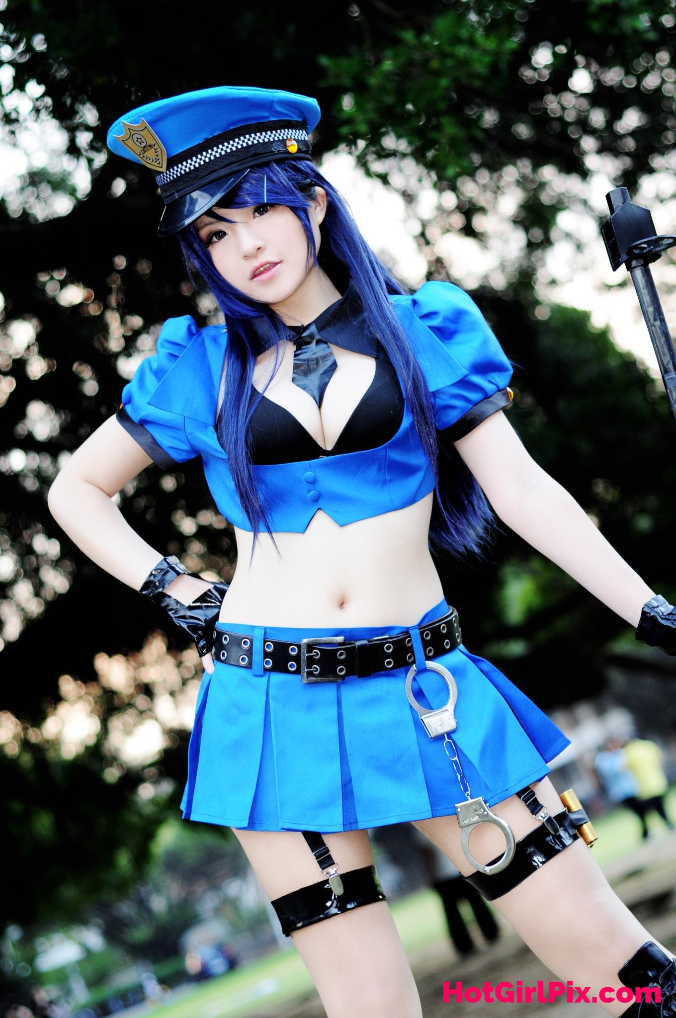 MISA in Caitlyn (League of Legends) cosplay