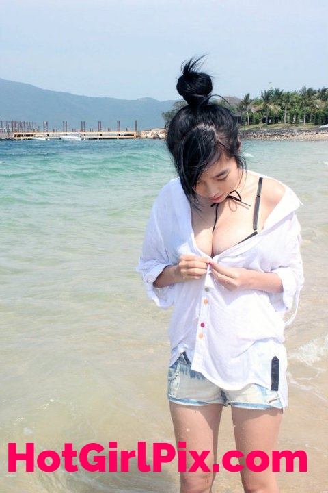 Elly Tran in Thailand