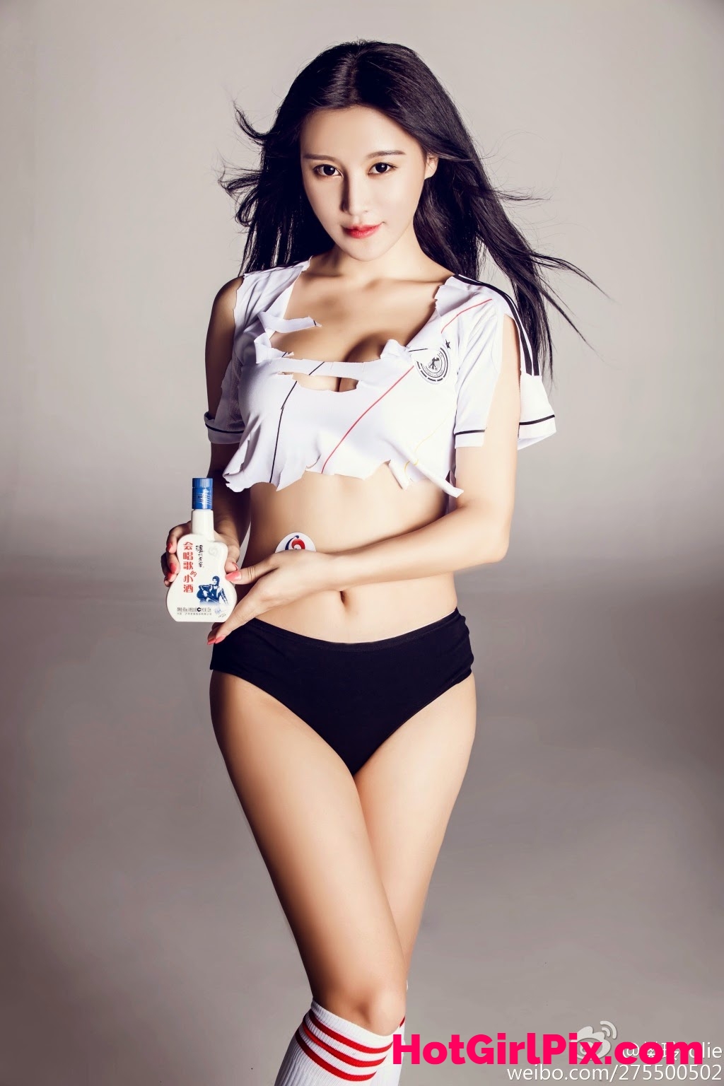 Fan Ling (Jolie) - Stunning Chinese girl from Beijing