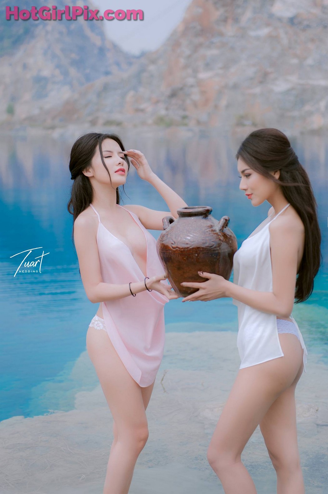"Tuyệt Tình Cốc" - Hot Vietnamese art photo album