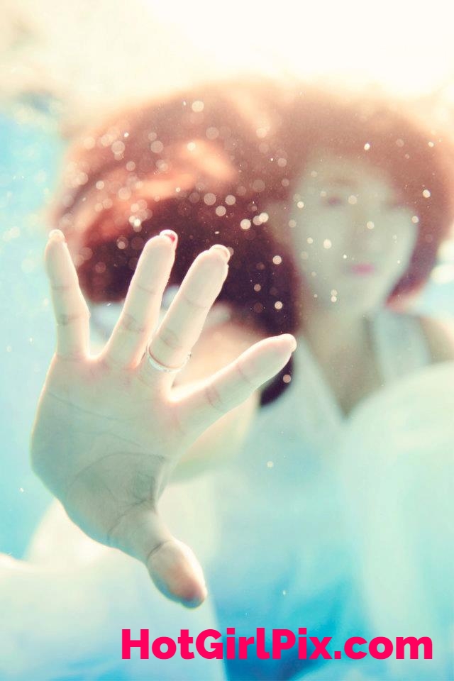Mai Tho - Underwater album