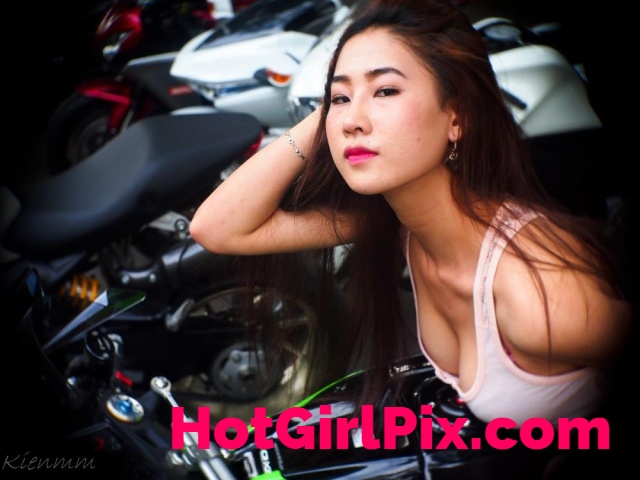 DJ Oxy sporty with motorbikes and cars