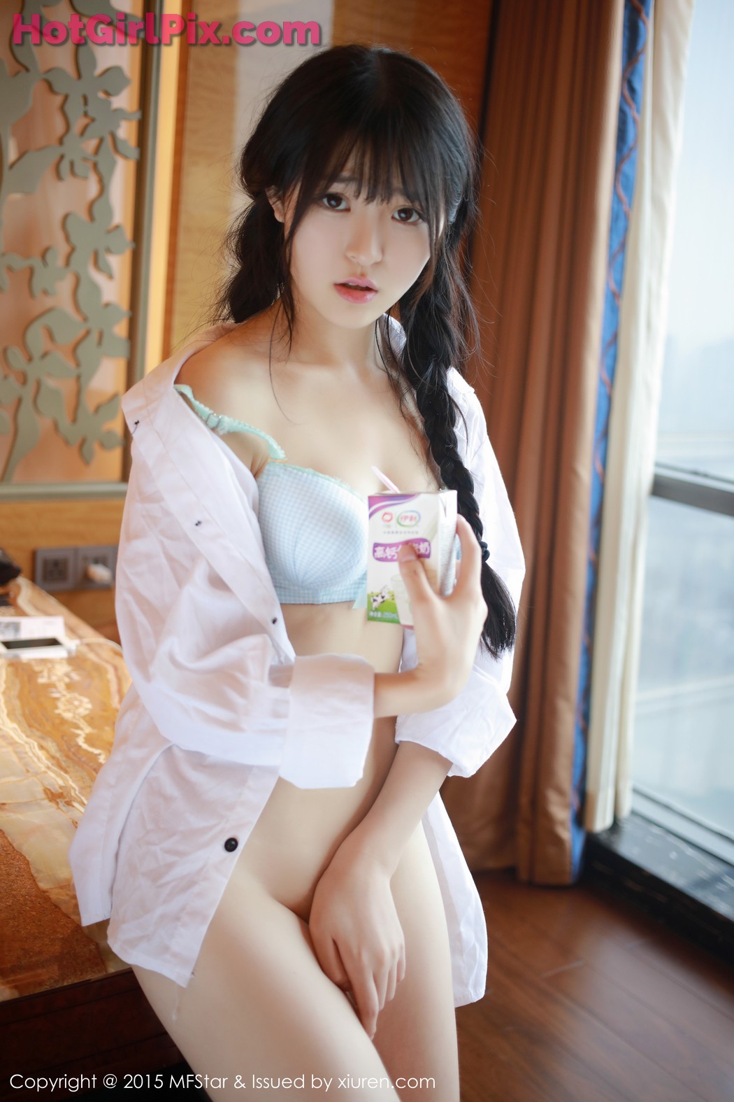 [MFStar] VOL.025 Yi Xiao Qi 伊小七MoMo