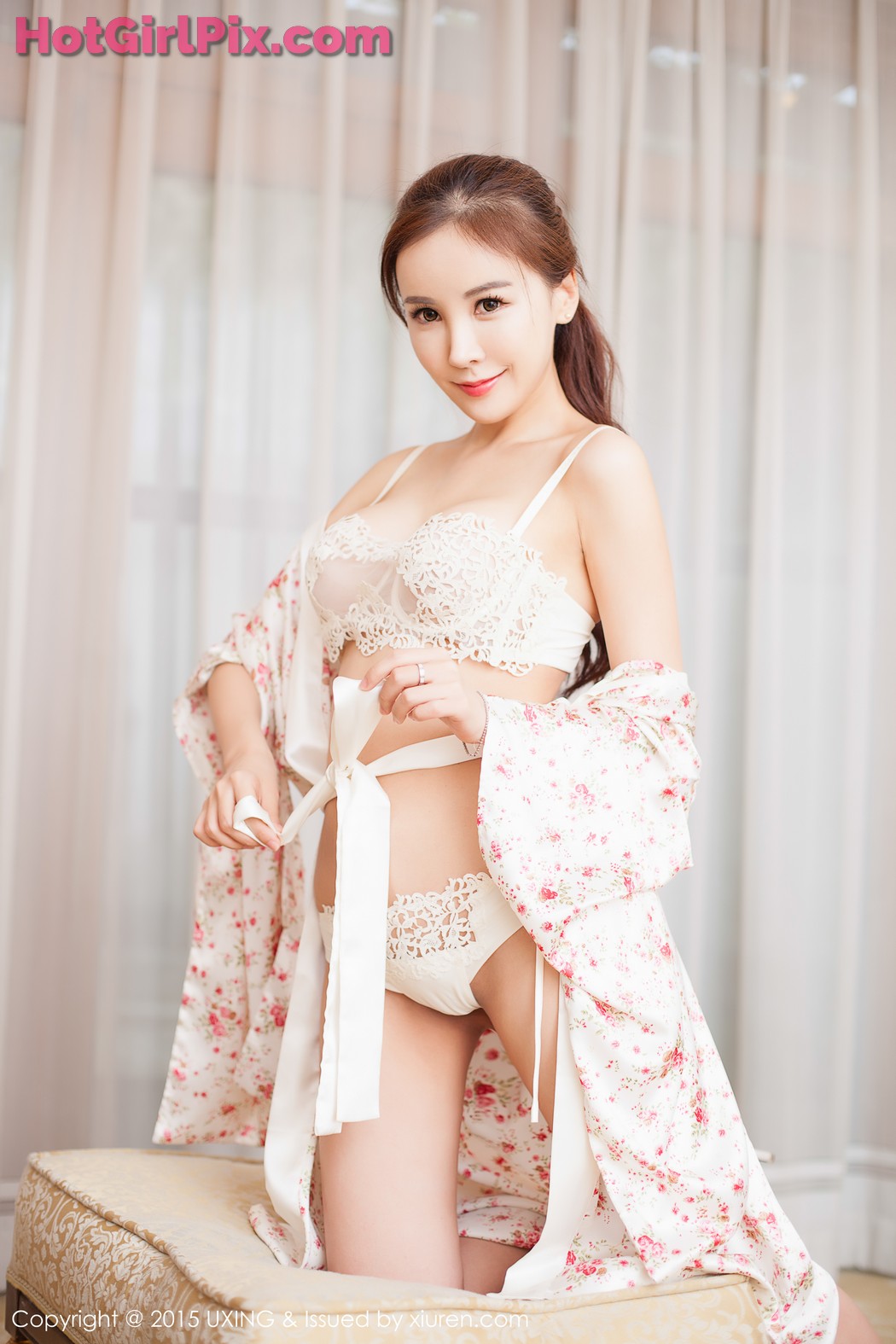 [UXING] VOL.022 Lu Wan Rou 吕婉柔Angelin