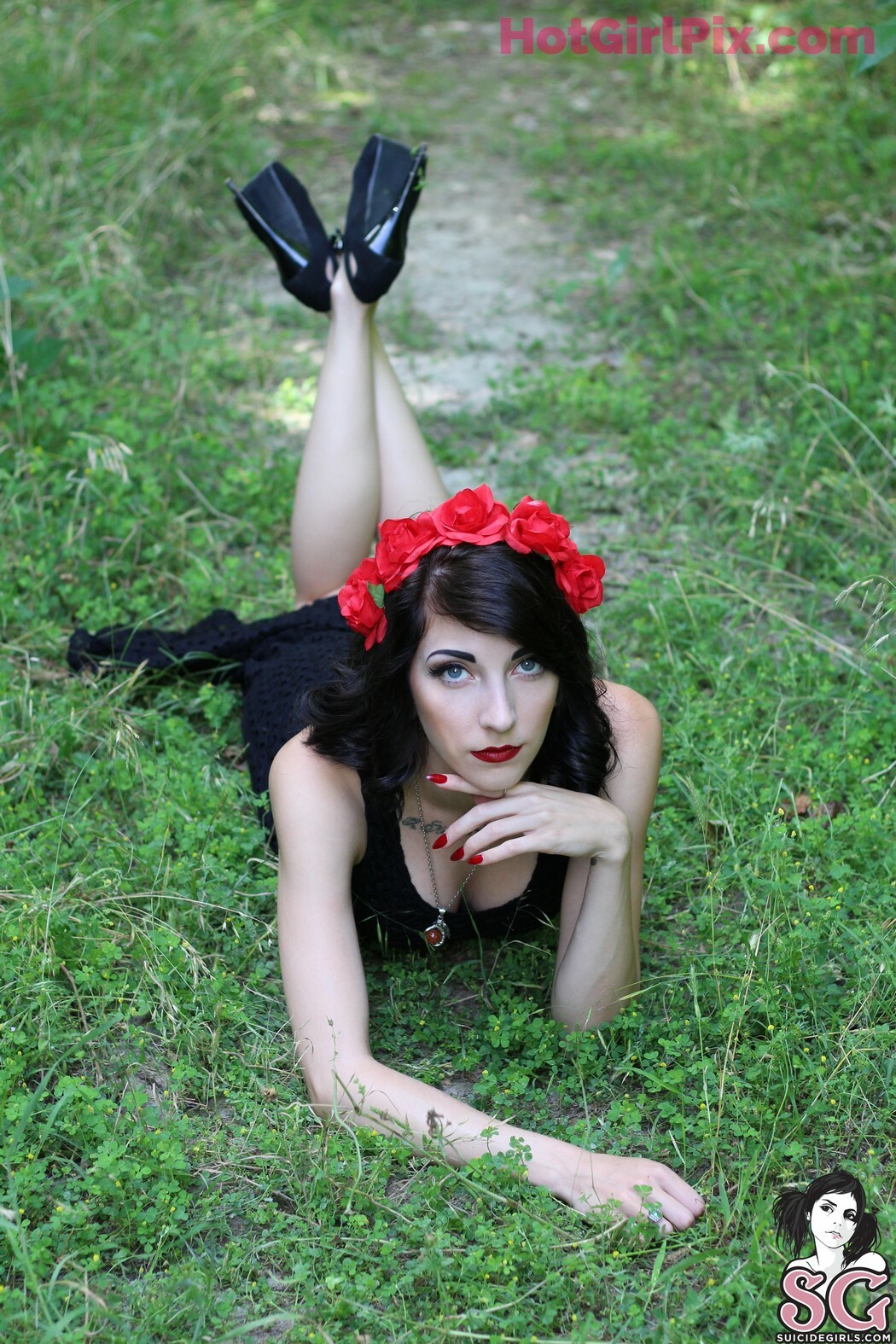 [Suicide Girls] Alwayshigh Harmonia - Red Queen