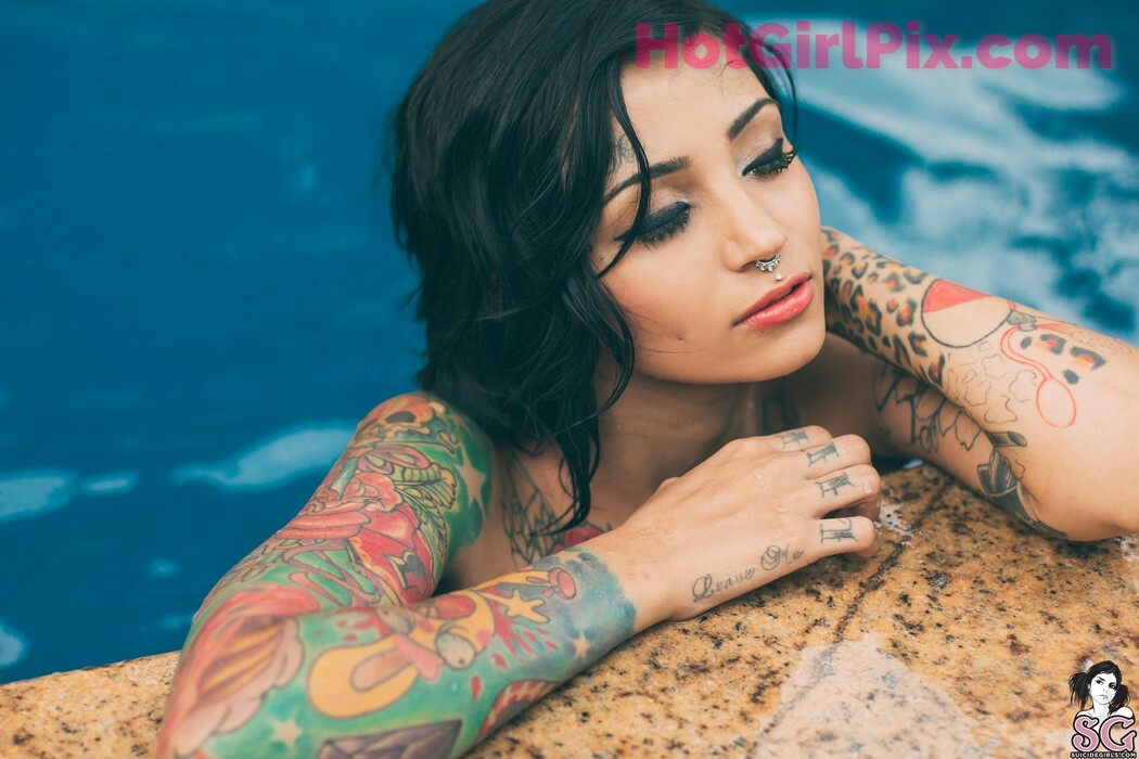 [Suicide Girls] Anabuhr - Last Summer Dip