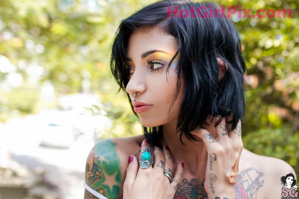 [Suicide Girls] Anabuhr - Prism