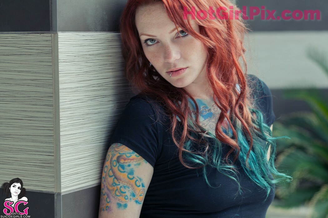 [Suicide Girls] Annasthesia - Morning After