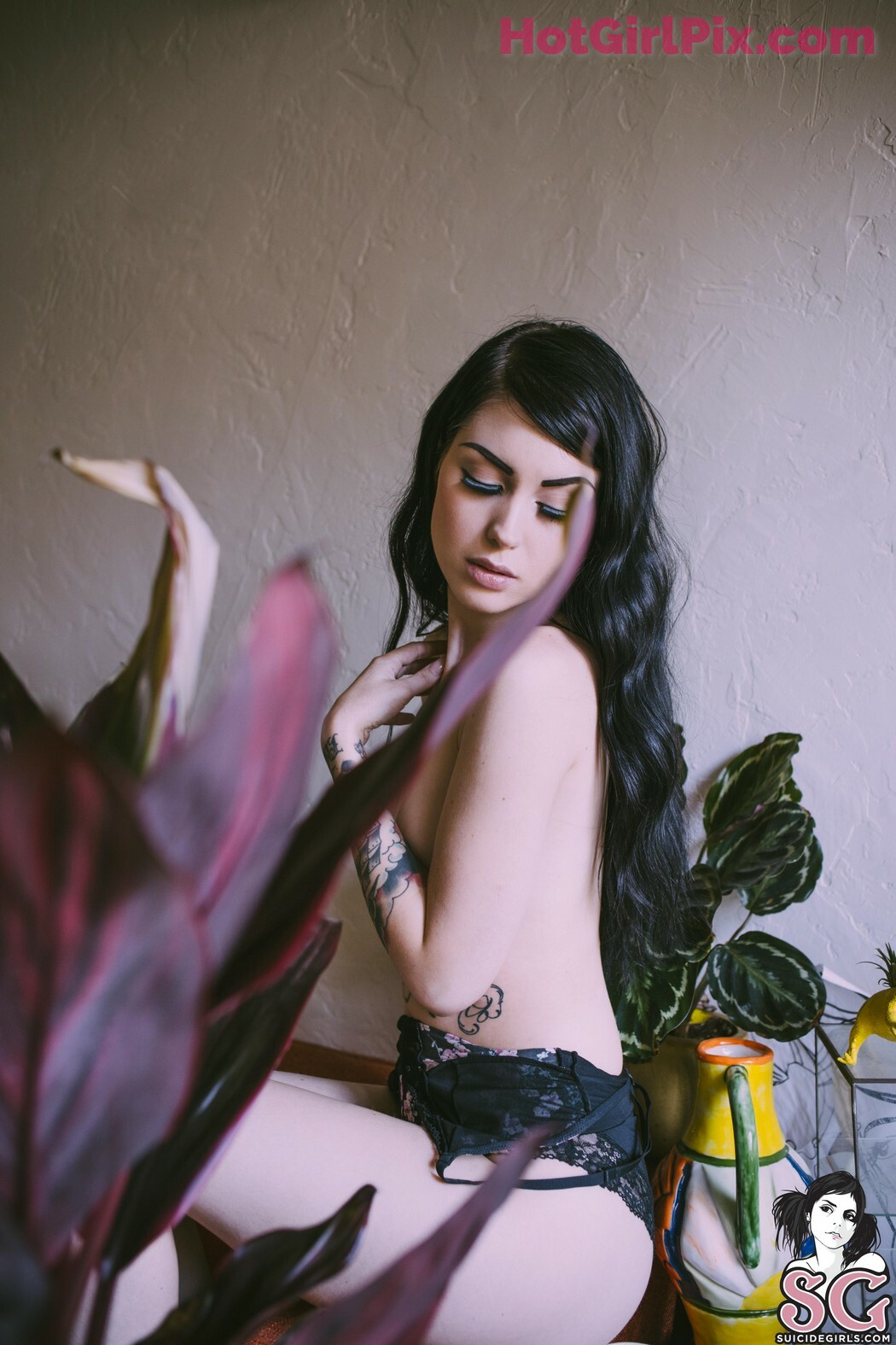 [Suicide Girls] Arwen - Lush