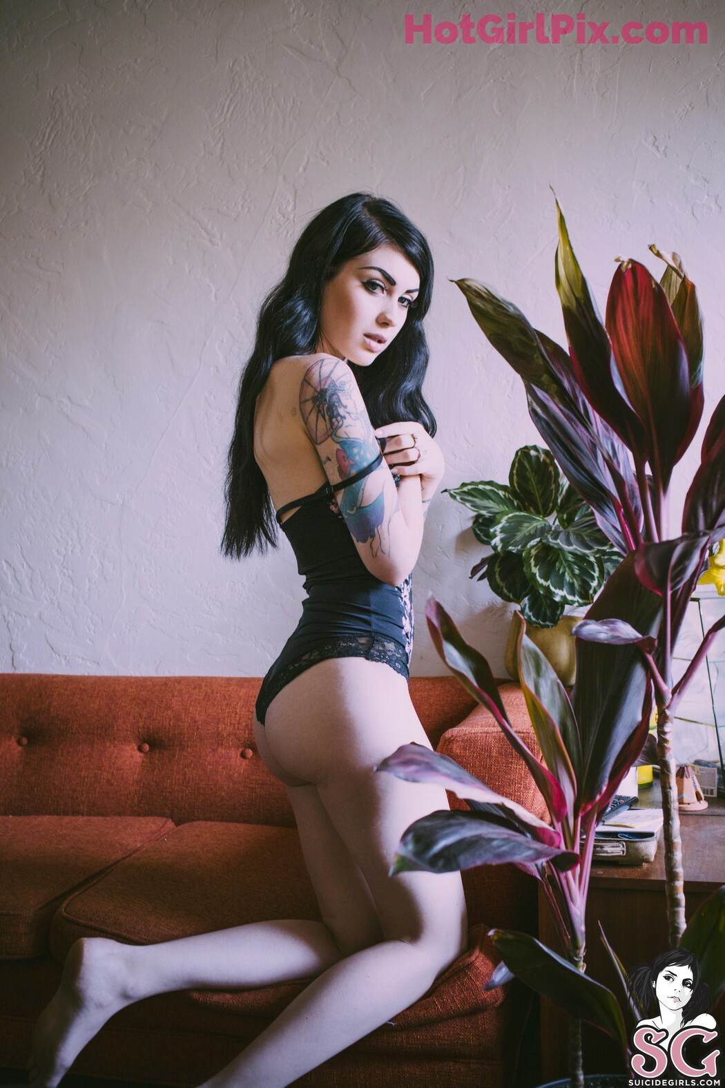 [Suicide Girls] Arwen - Lush