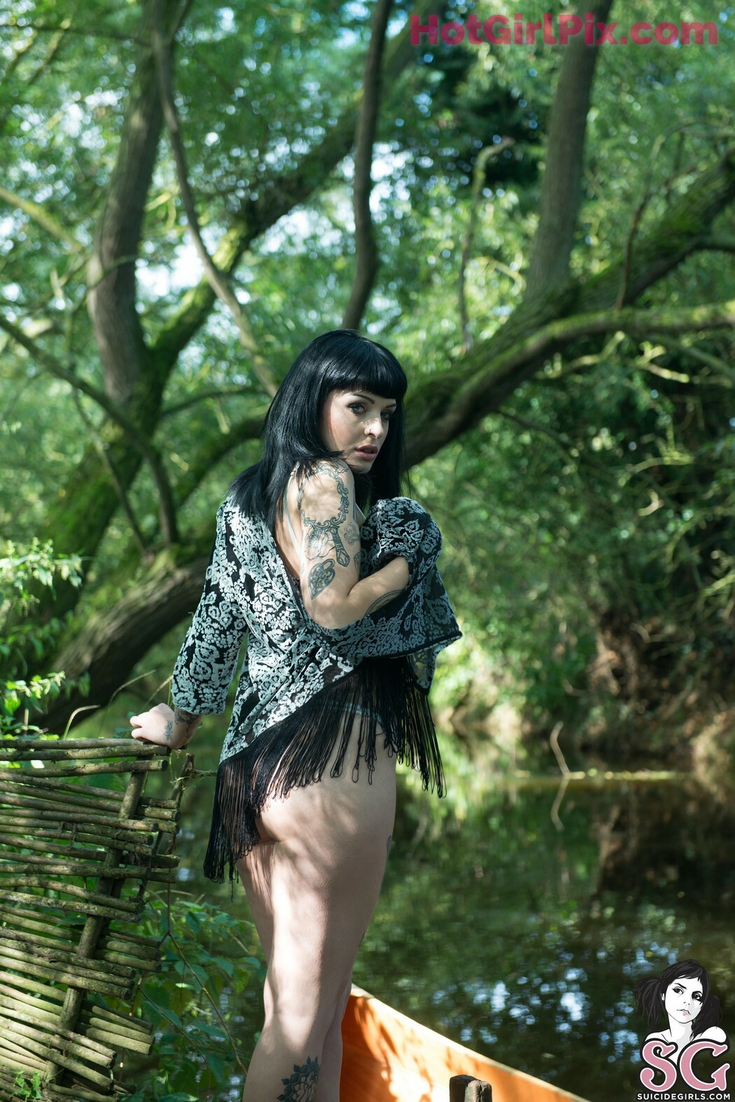 [Suicide Girls] Beckah - Just Around the River Bend