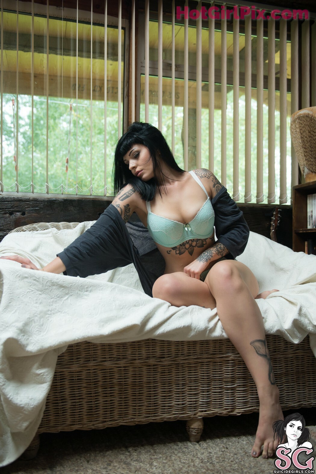 [Suicide Girls] Beckah - Cabin Comforts