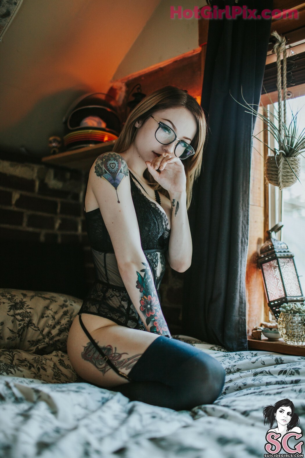 [Suicide Girls] Bae - Hello Euphoria