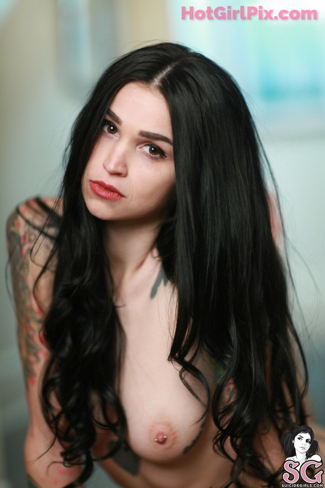 [Suicide Girls] Bully - Shadow Play