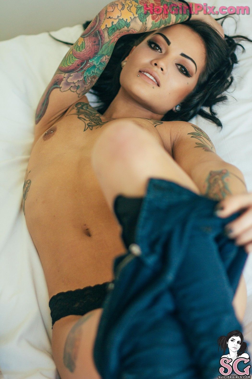 [Suicide Girls] Cadorna - Lazing in London