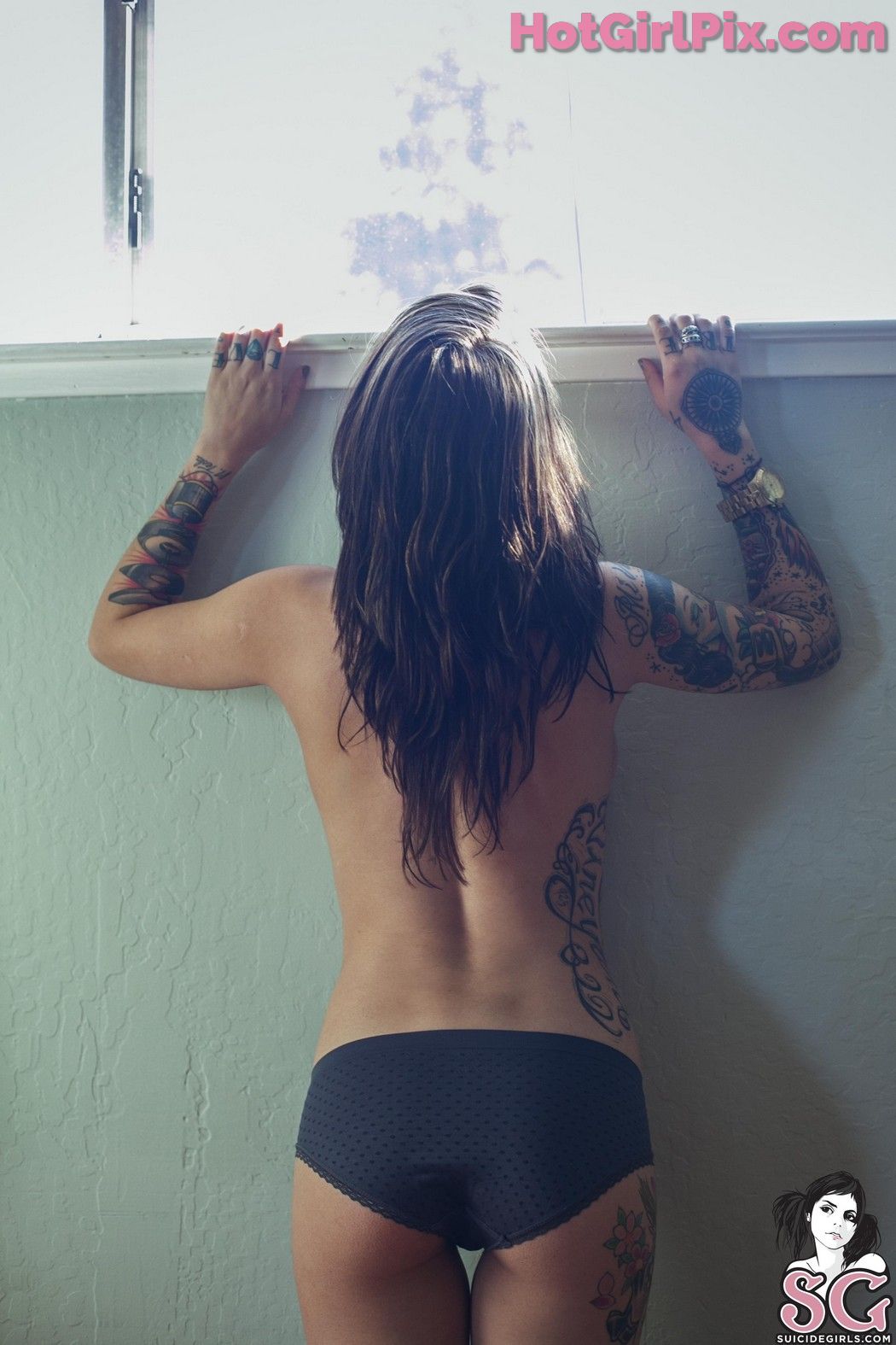 [Suicide Girls] Carrina - The Sun is Gone