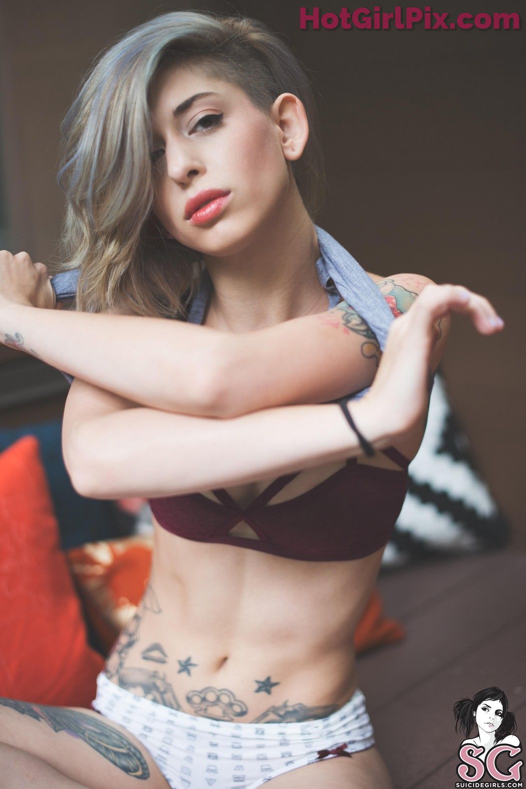 [Suicide Girls] Casanova - Topless Treehouse