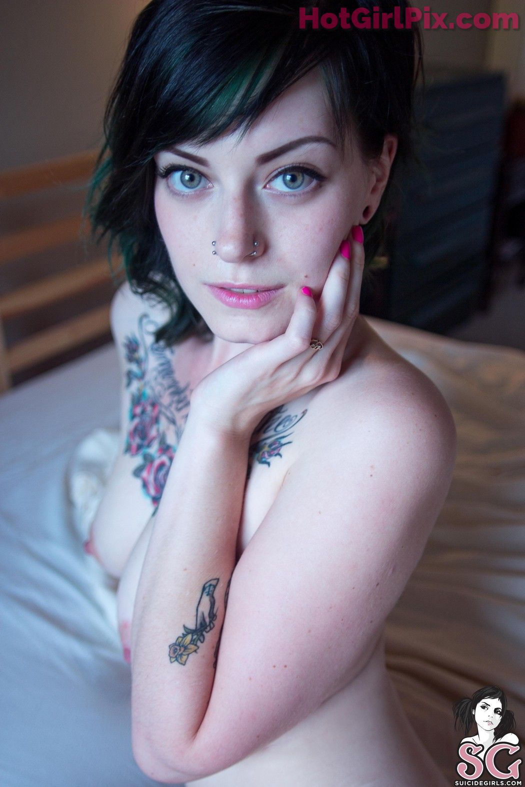 [Suicide Girls] Ceres - Efflorescence