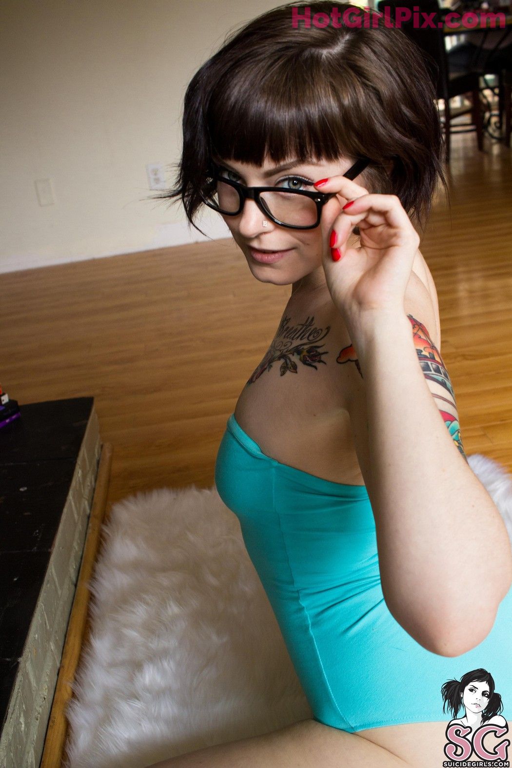 [Suicide Girls] Ceres - On the blue side