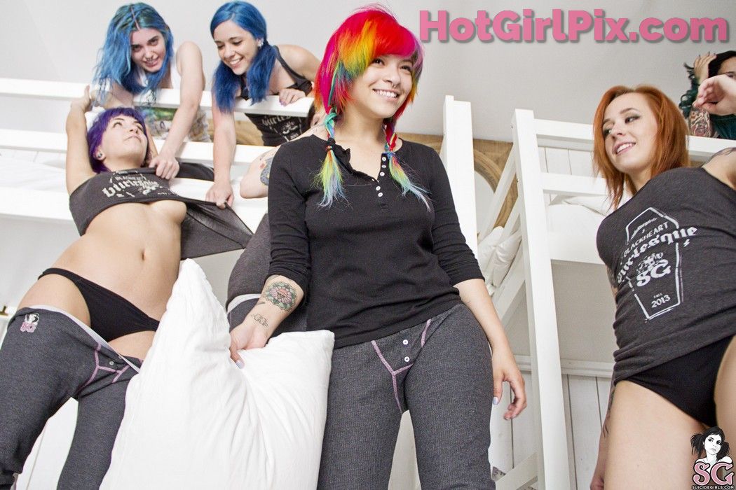 [Suicide Girls] Circa & Eden - The Sleepover