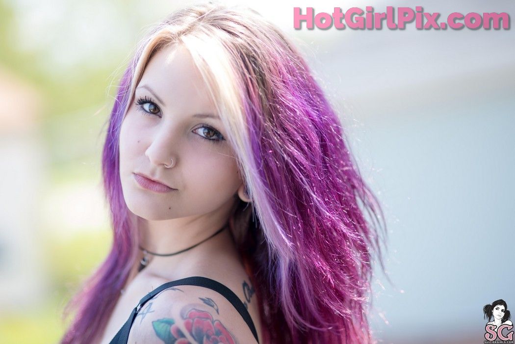 [Suicide Girls] Circa - Lets Kick It