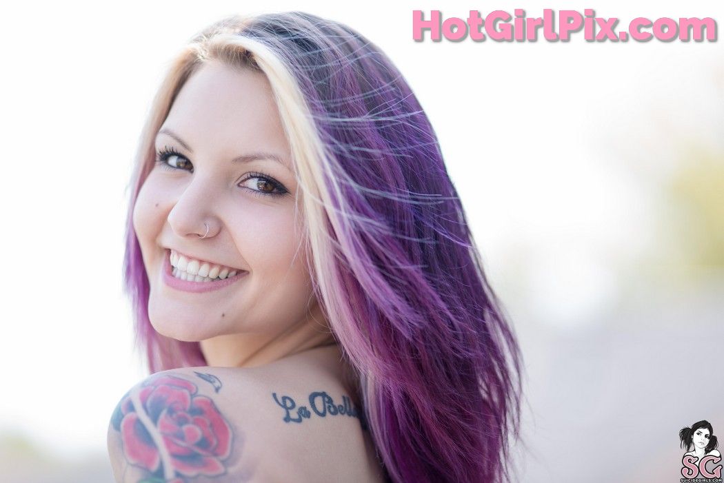 [Suicide Girls] Circa - Lets Kick It