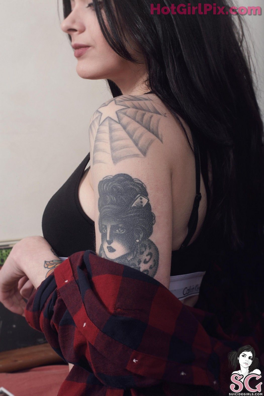 [Suicide Girls] Clem - Flannel Swag