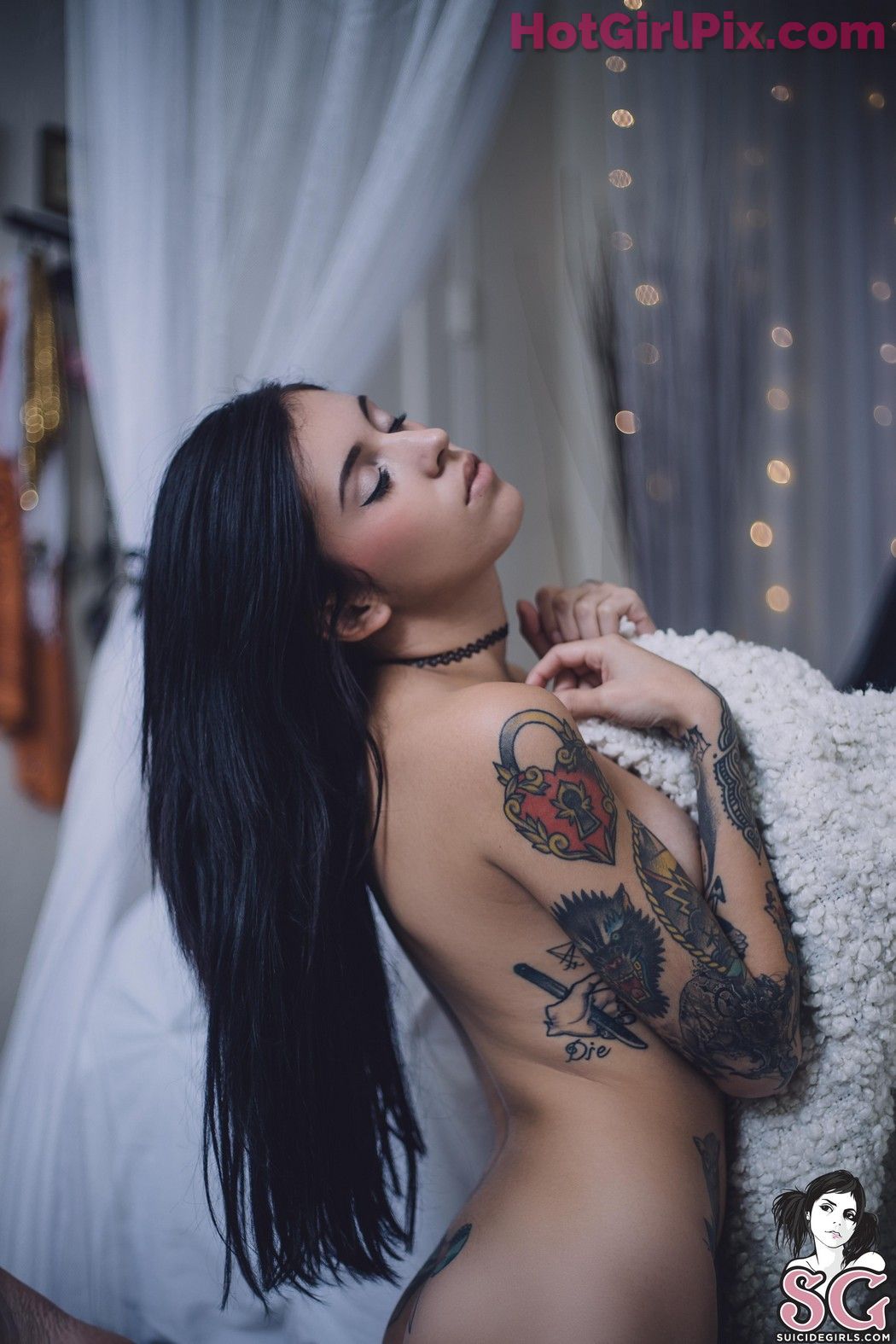 [Suicide Girls] Coralinne - La petite mort