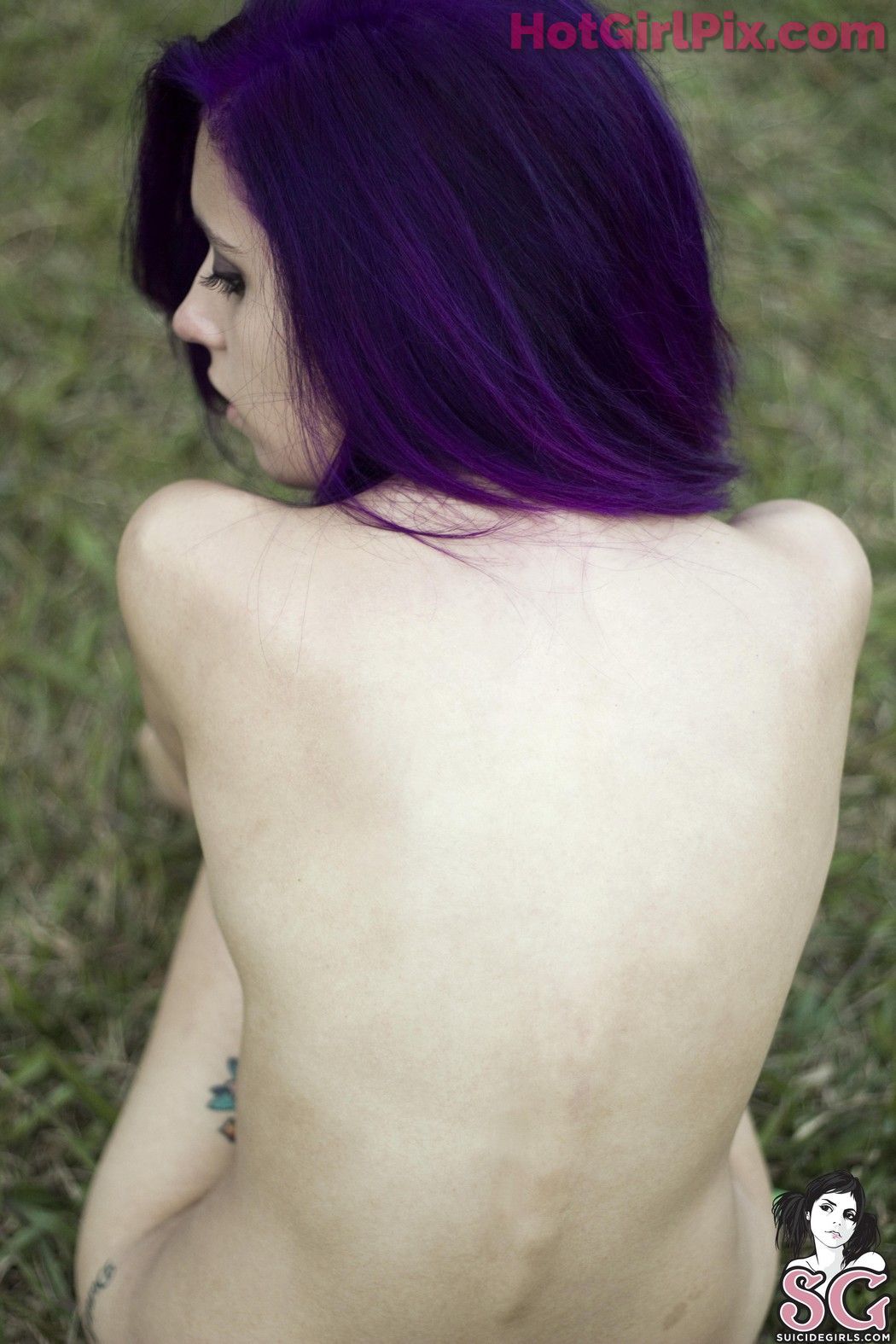 [Suicide Girls] Coralinne - Purple Garden