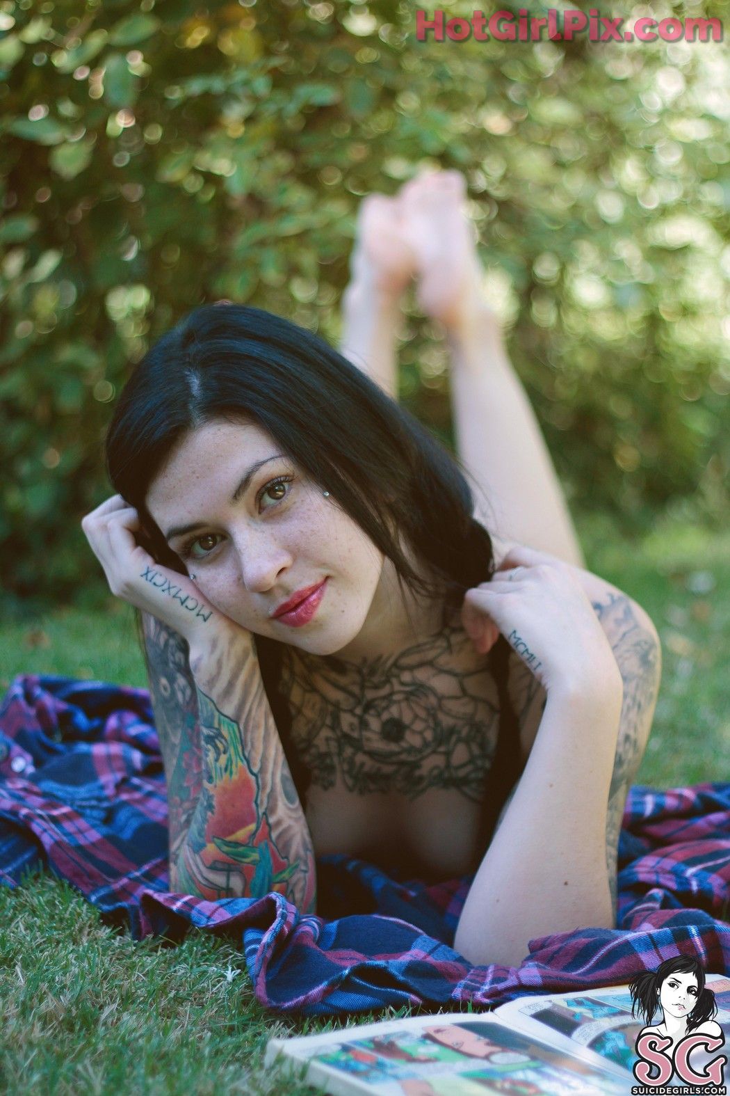 [Suicide Girls] Cra - Enchanted Forest