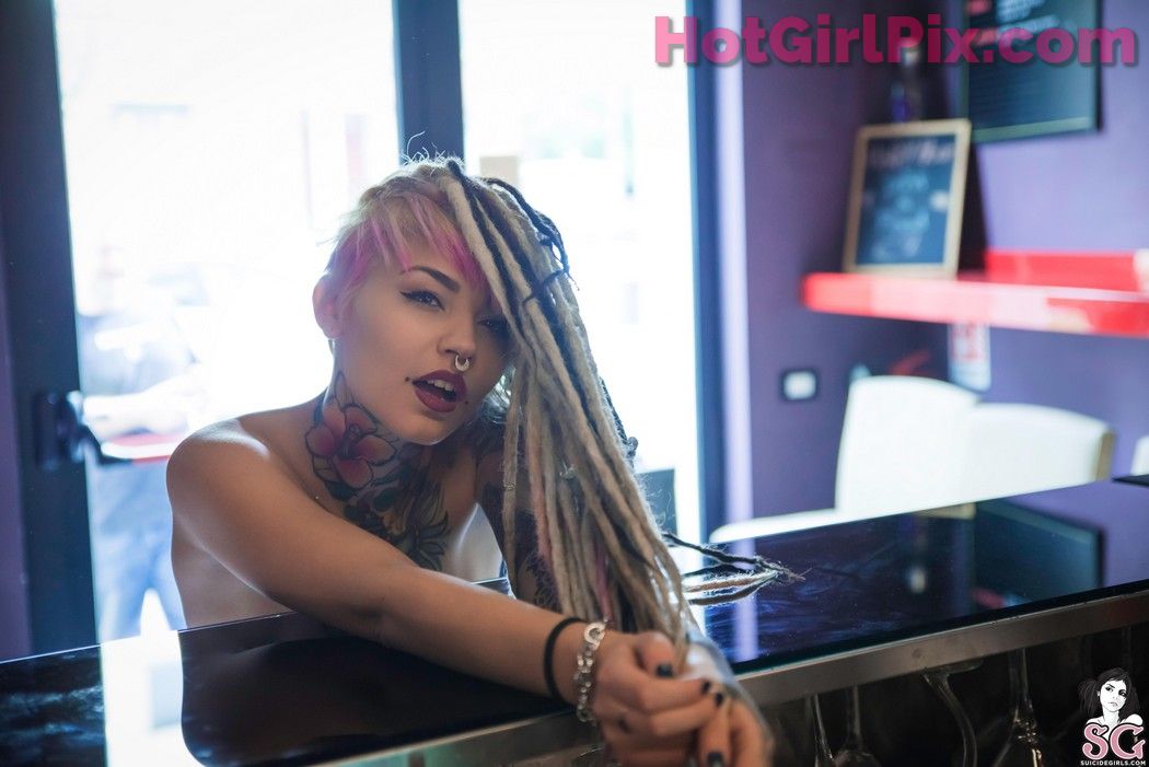 [Suicide Girls] Fishball - Make it Happen