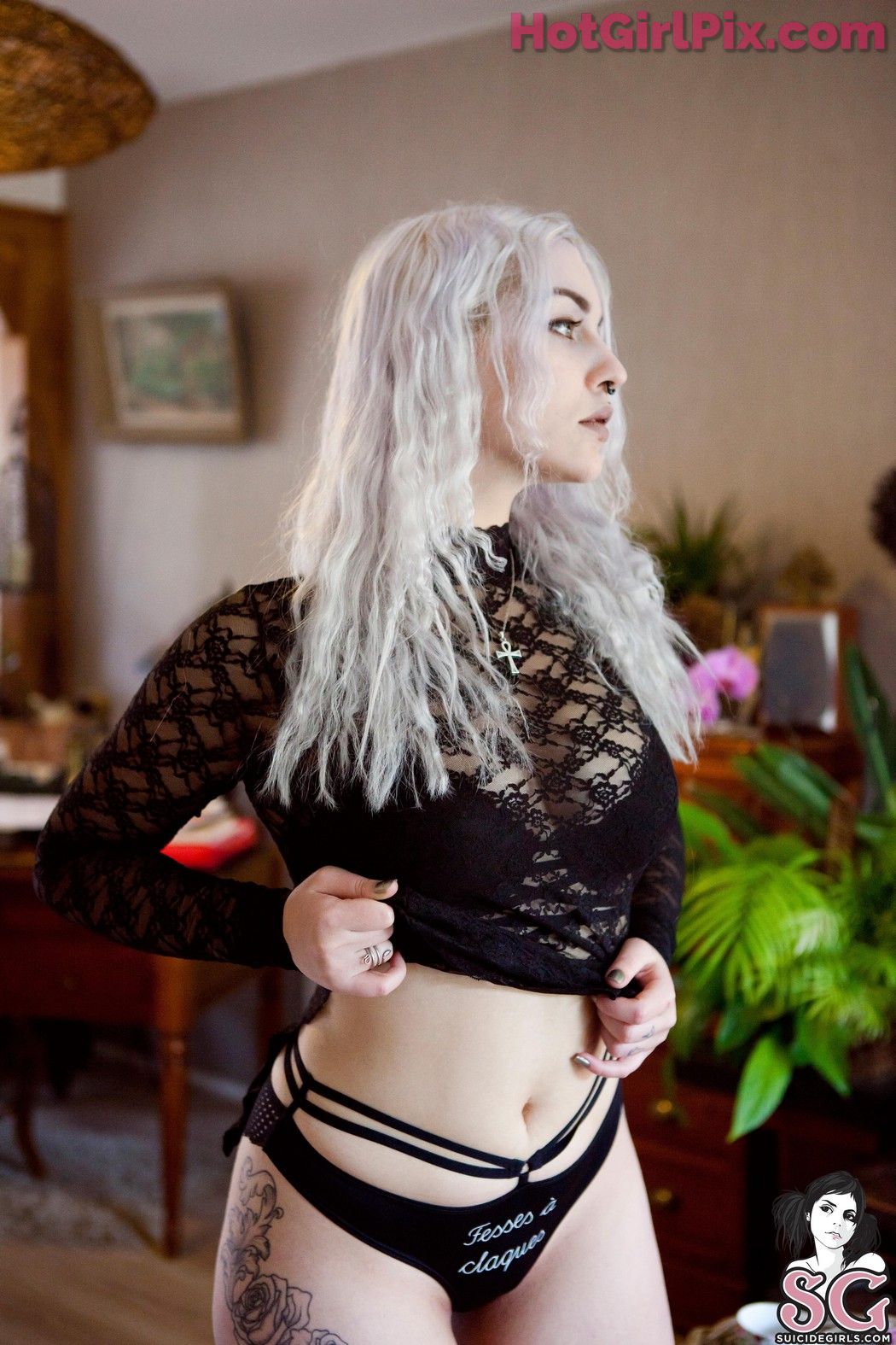 [Suicide Girls] Eveowl - Cookie Thumper
