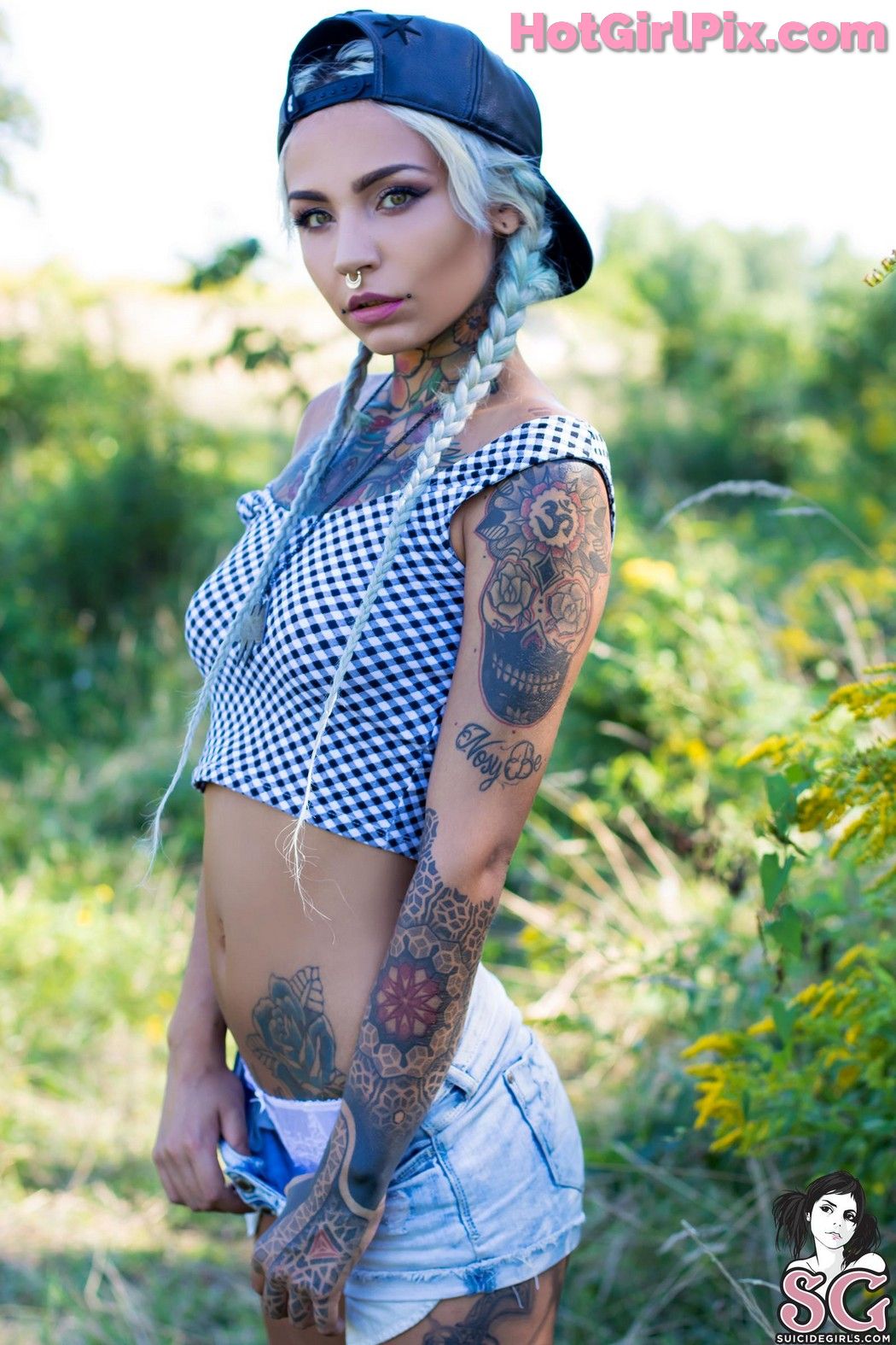 [Suicide Girls] Fishball - Lady Flower