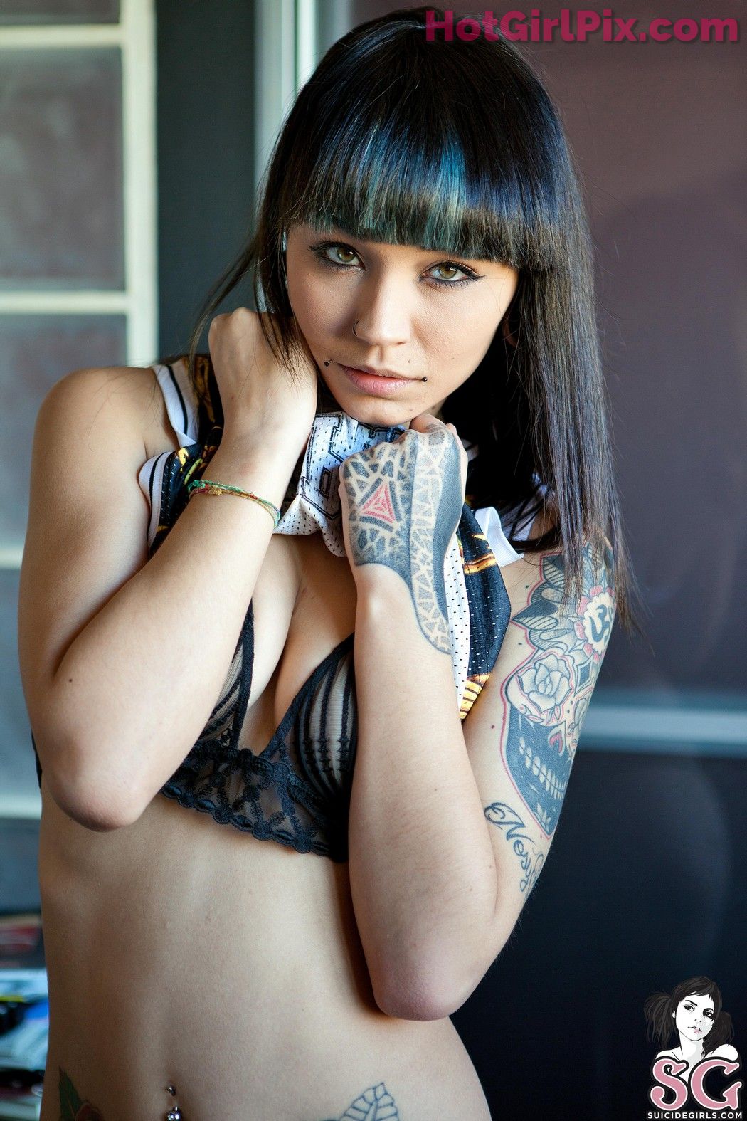 [Suicide Girls] Fishball - That Feel