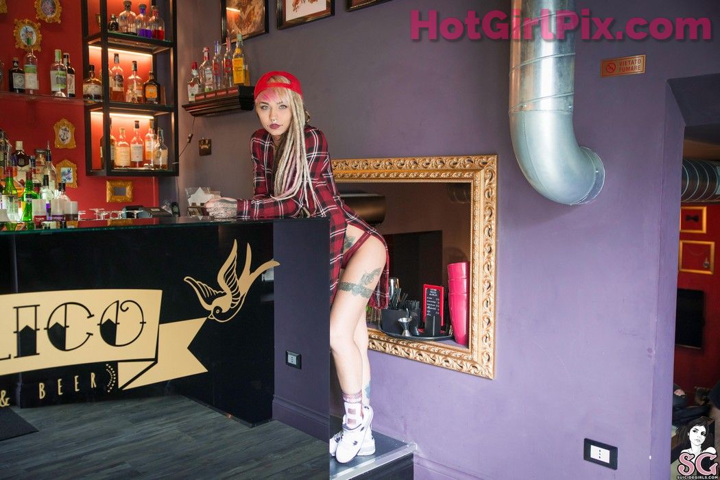 [Suicide Girls] Fishball - Make it Happen