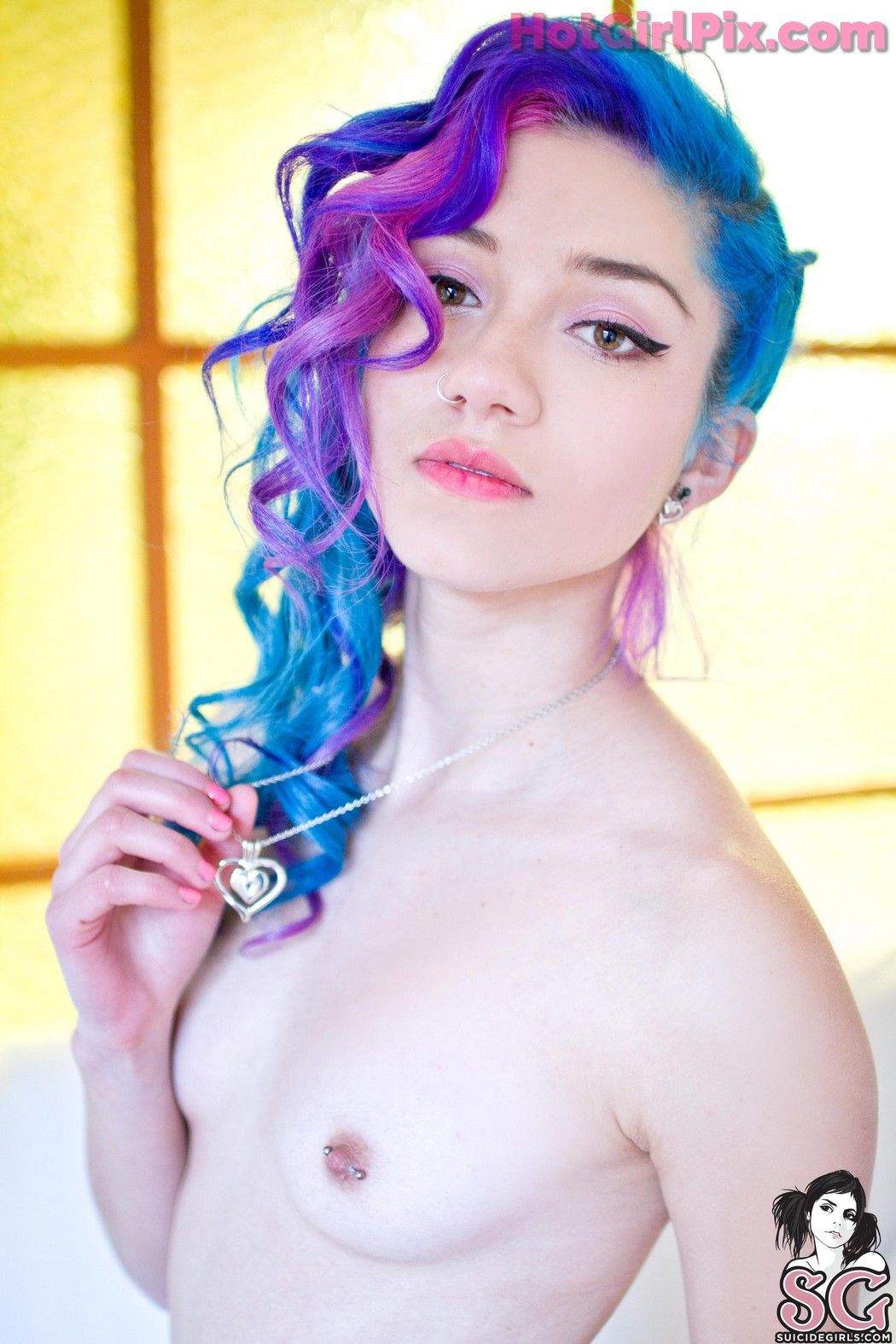 [Suicide Girls] Fay - Love Me Like You'll Never See Me Again