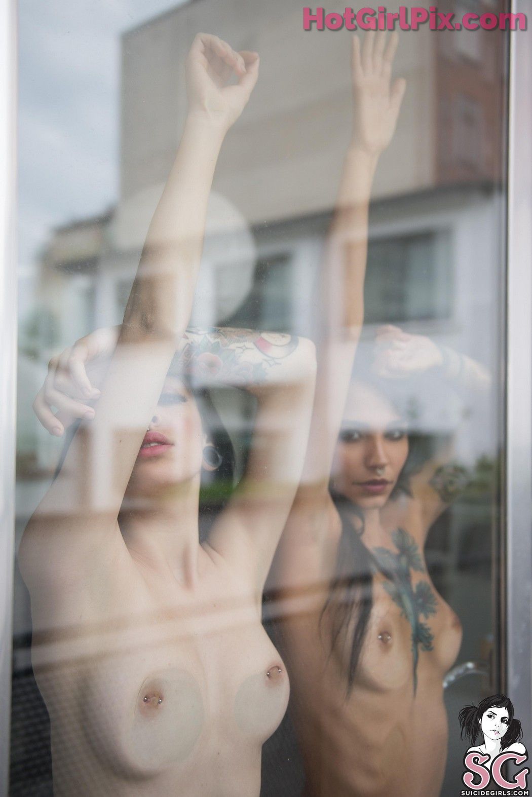 [Suicide Girls] Fishball & Cecylia - Let's Play