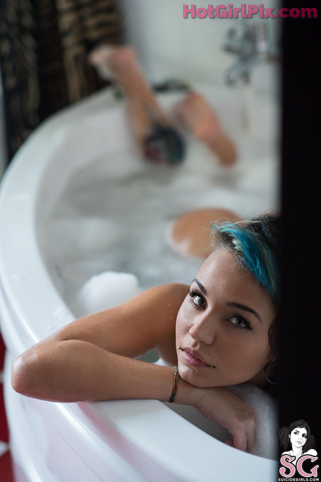 [Suicide Girls] Fishball - Bath Cream