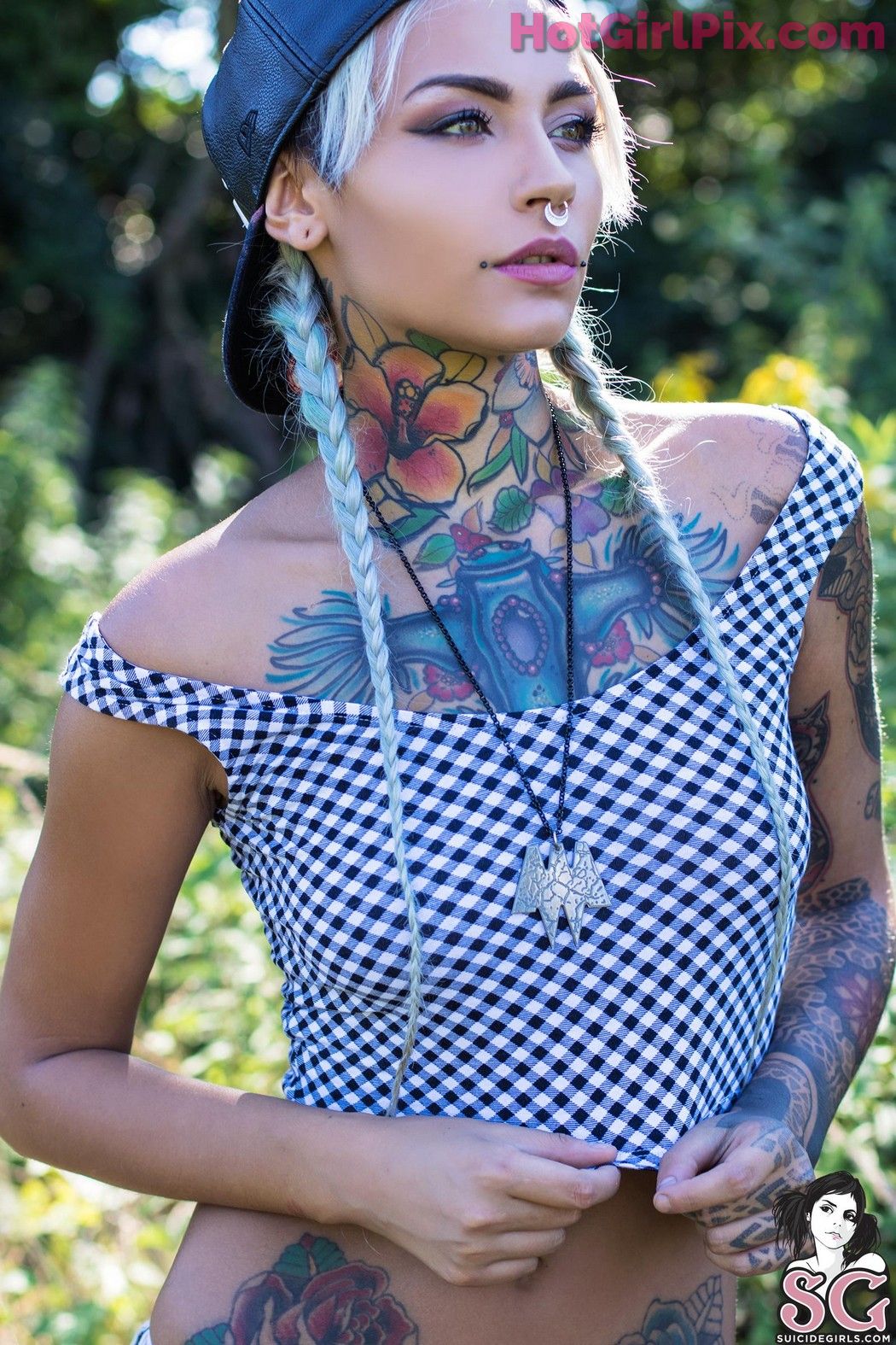 [Suicide Girls] Fishball - Lady Flower