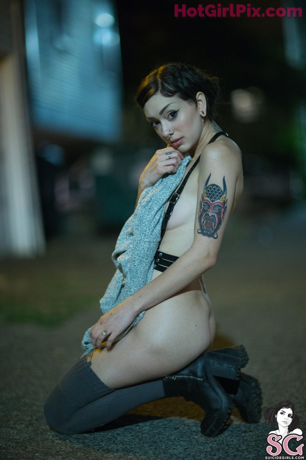 [Suicide Girls] Feryn - Collapsar