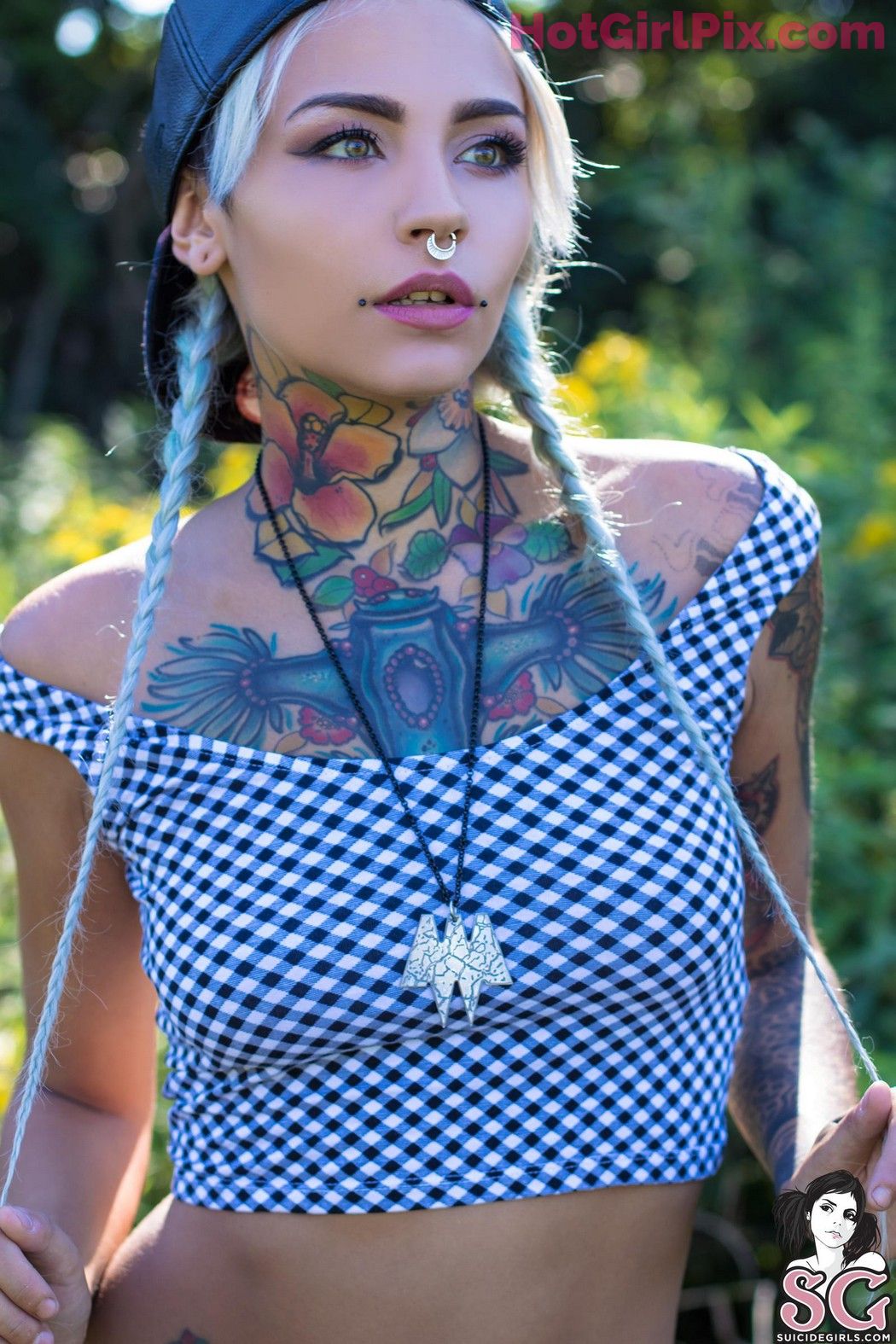 [Suicide Girls] Fishball - Lady Flower