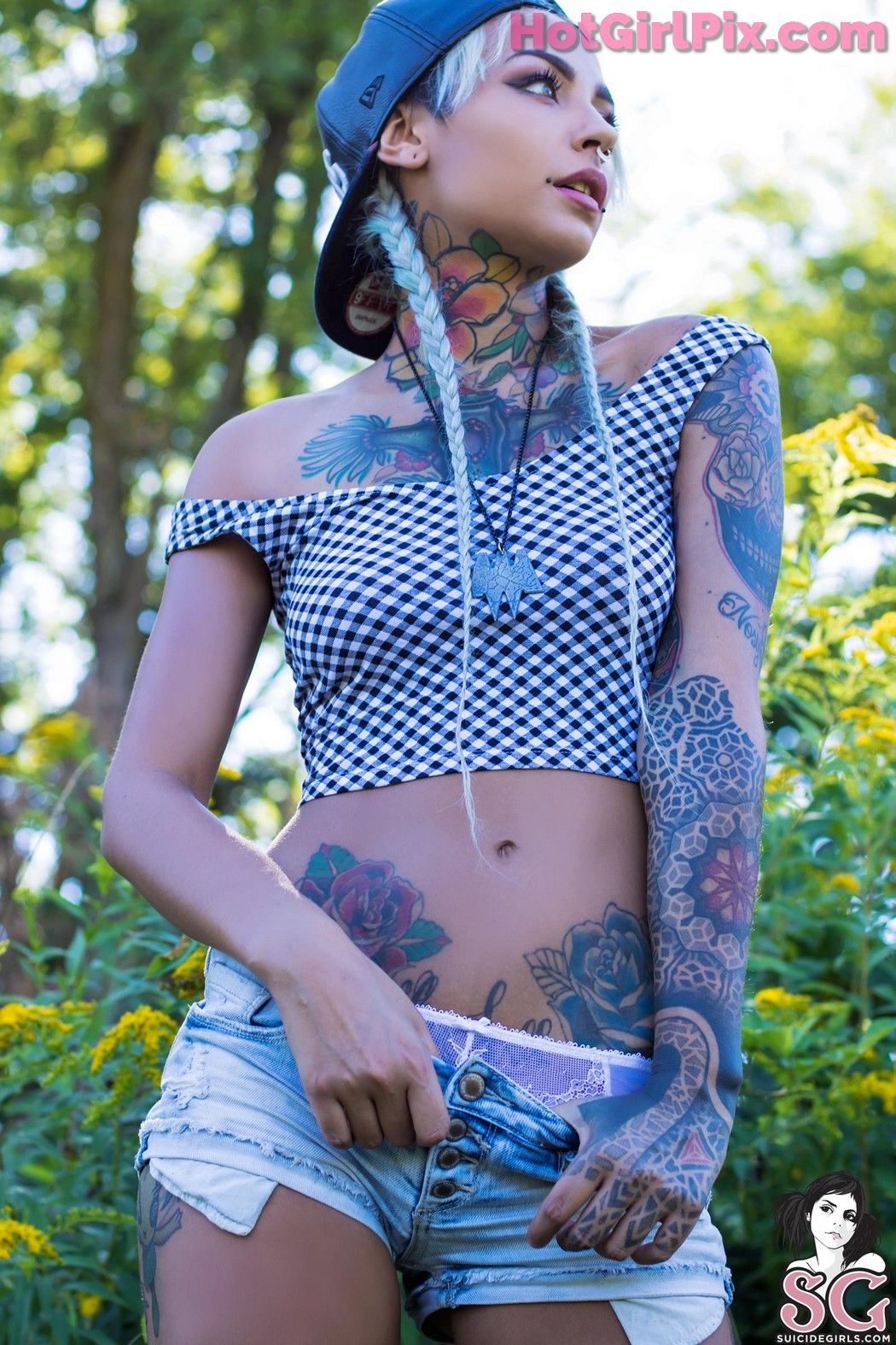 [Suicide Girls] Fishball - Lady Flower