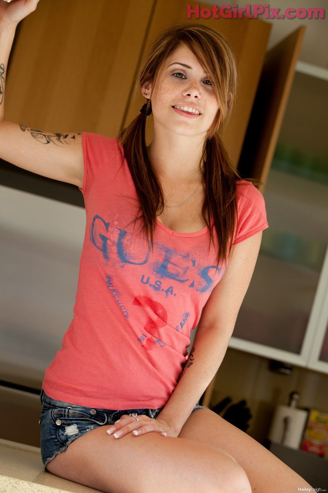 Hailey Leigh - On The Counter