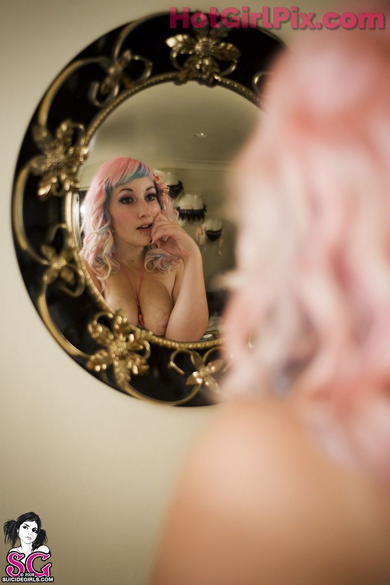 [Suicide Girls] Galda - Ophelia Fancy