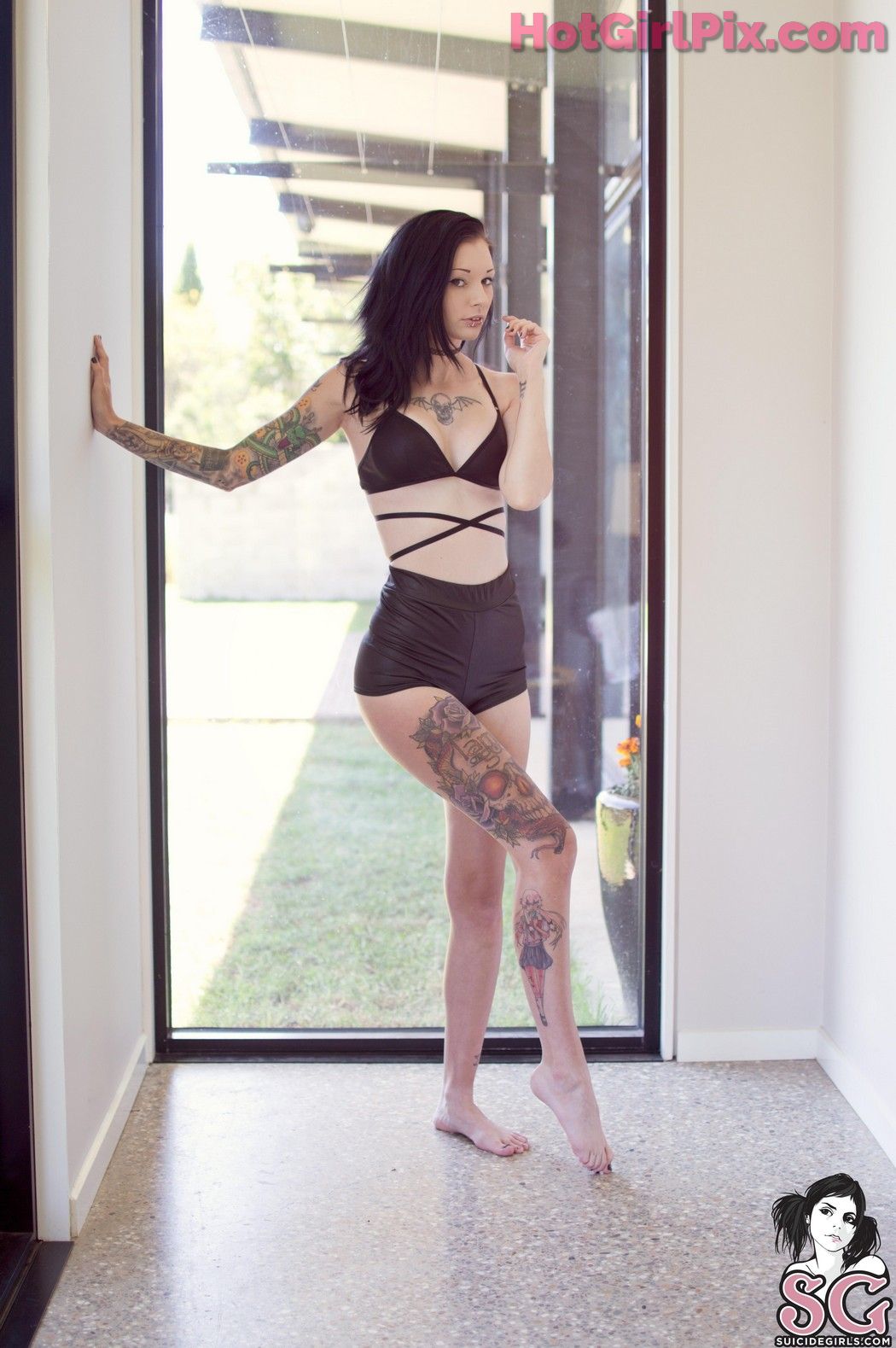 [Suicide Girls] Hylia - Lens of Truth