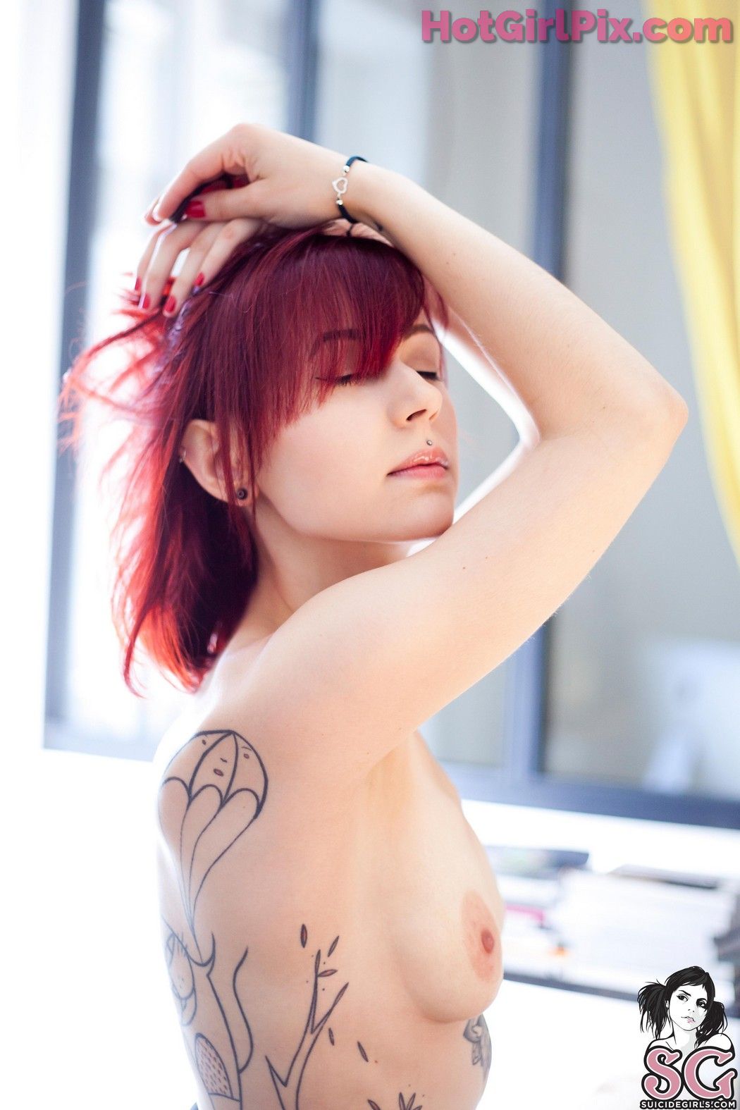 [Suicide Girls] Ilo - Working Day