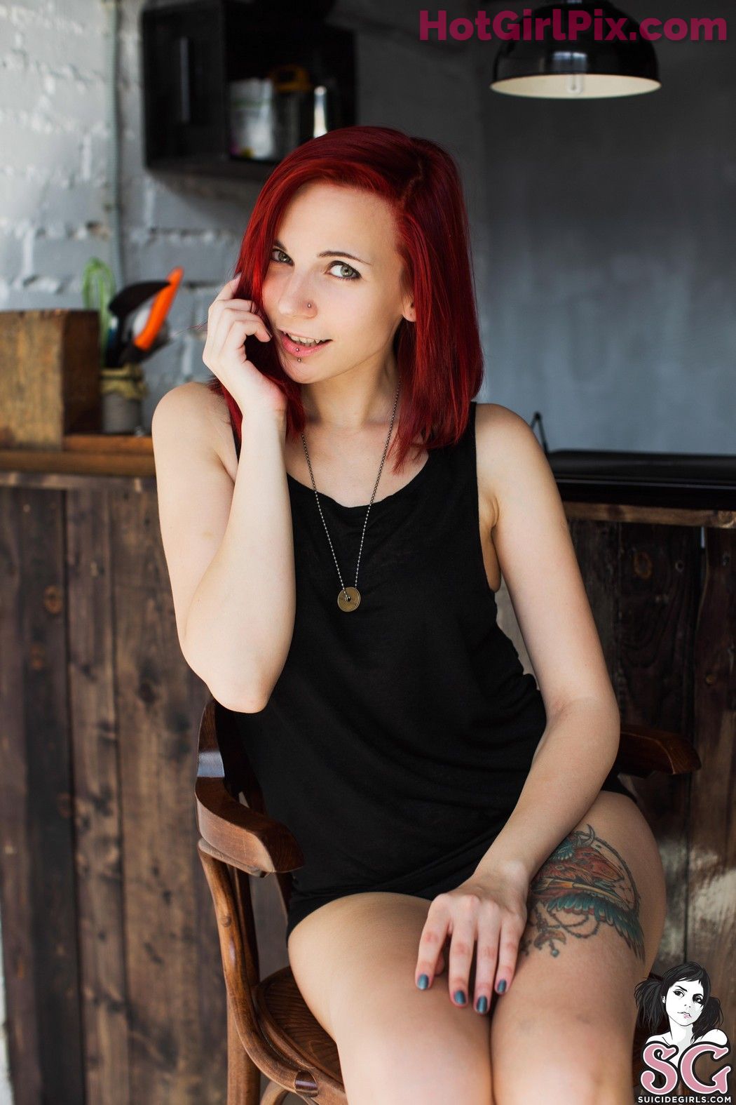 [Suicide Girls] Ivylina - What Suits you Best