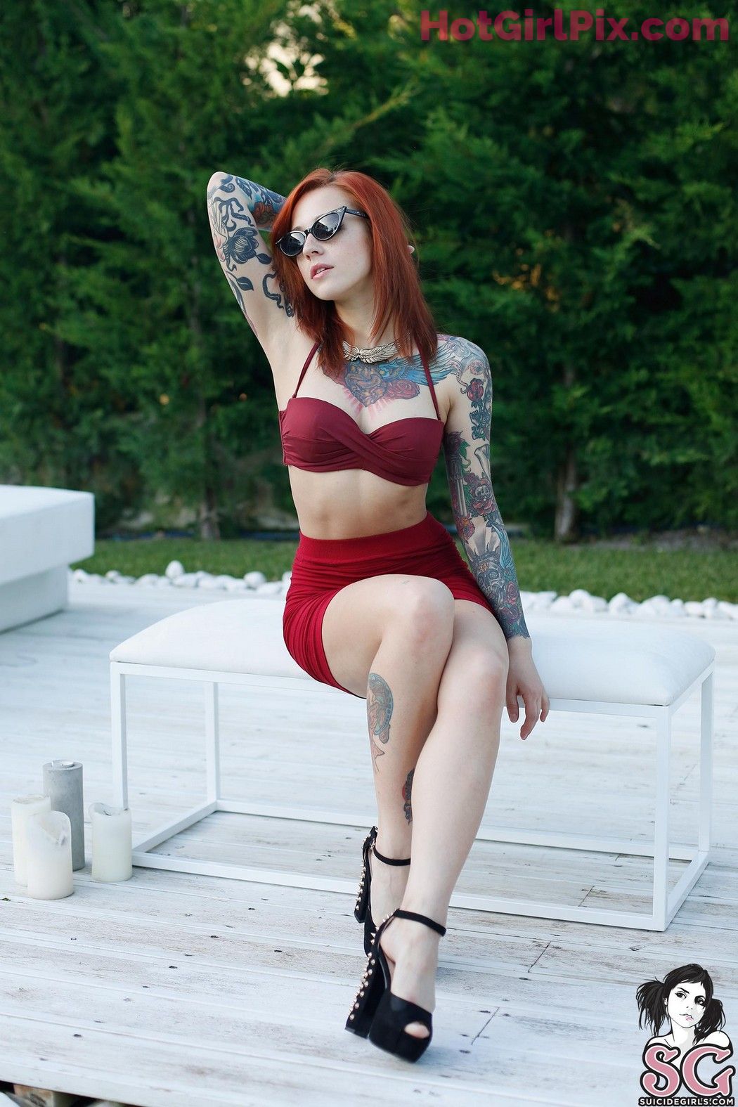 [Suicide Girls] Janesinner - Burgundy