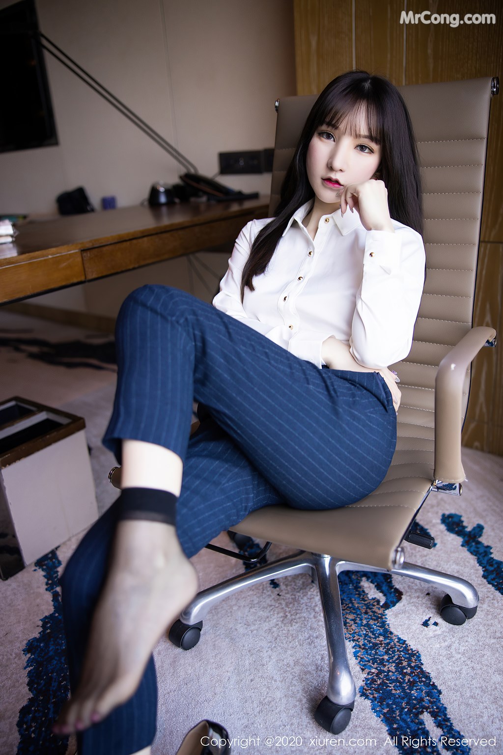 [XIUREN] No.2356 Zhou Yuxi 周于希Sandy