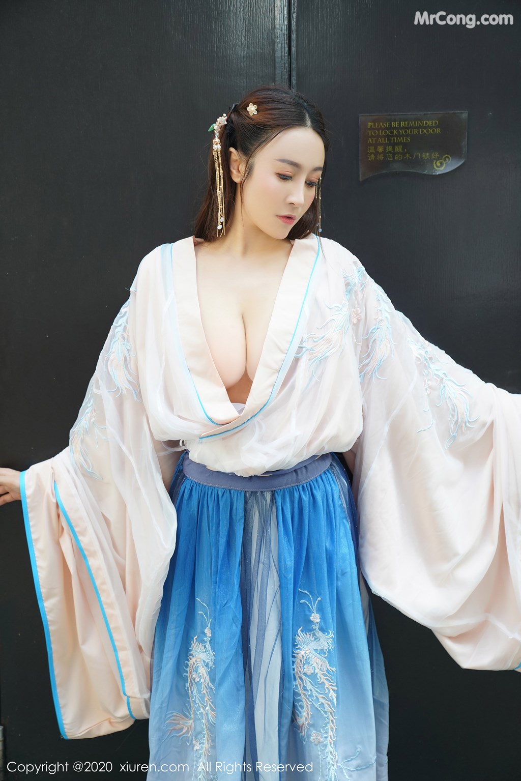 [XIUREN] No.1983 Zhou Jing Kong 周井空